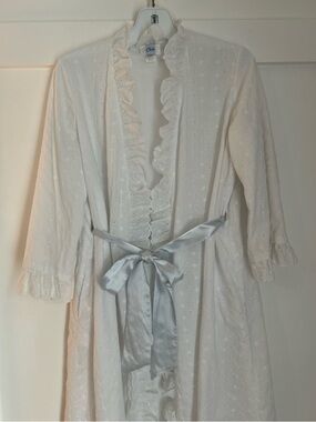 Vintage 1960’s ChicaWhite Eyelet Ruffled Long Robe with Blue Belt Made in USA